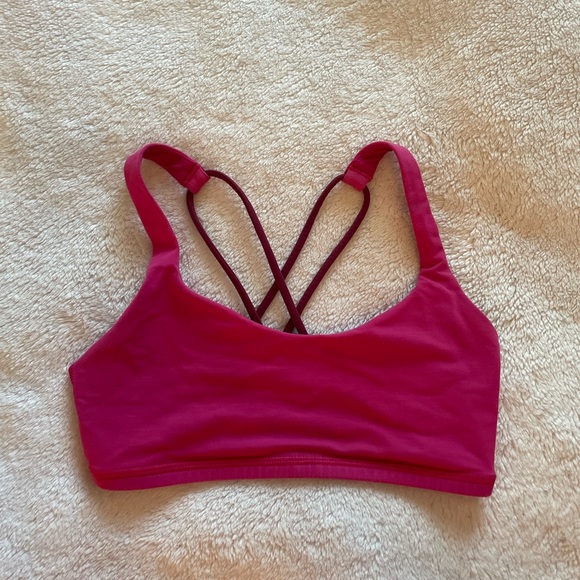 Lululemon Sports Bra in Pink, Size 2 - Picture 1 of 4